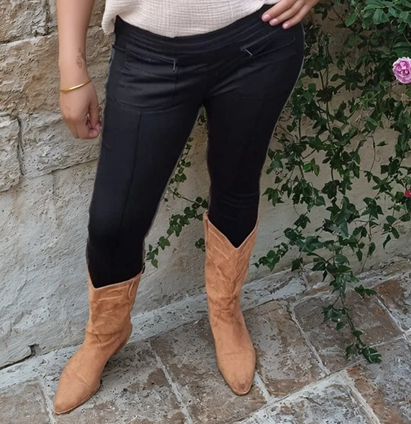 The Girlfriend Pant in Black