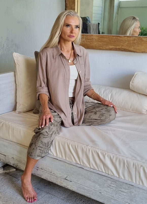 Linen Shirt in Taupe with cream singlet Style Society Marketplace