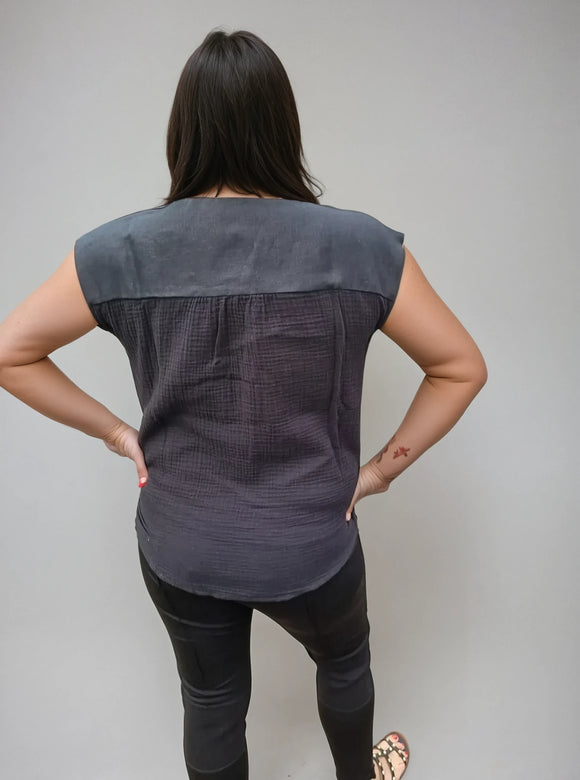 DAUCUS TOP Organic Muslin Black Linen
